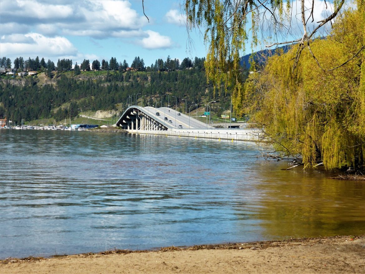 Living in Kelowna and Okanagan Lake